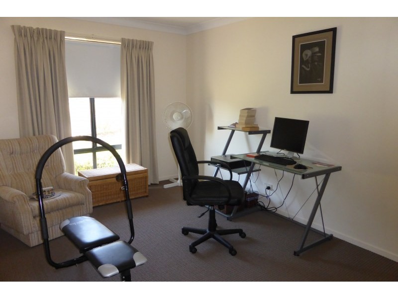 15 Daisy Place, Fairy Hill NSW 2470