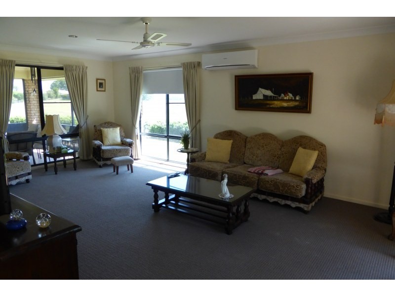 15 Daisy Place, Fairy Hill NSW 2470