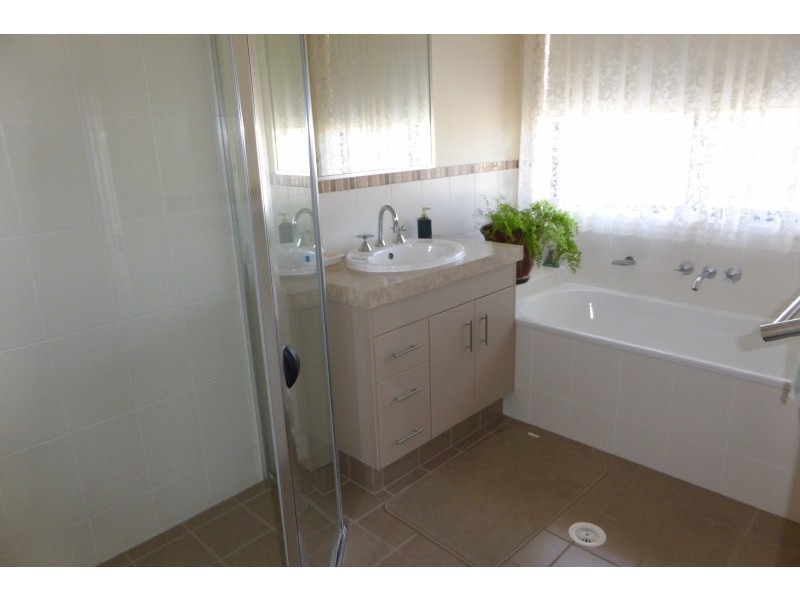 15 Daisy Place, Fairy Hill NSW 2470