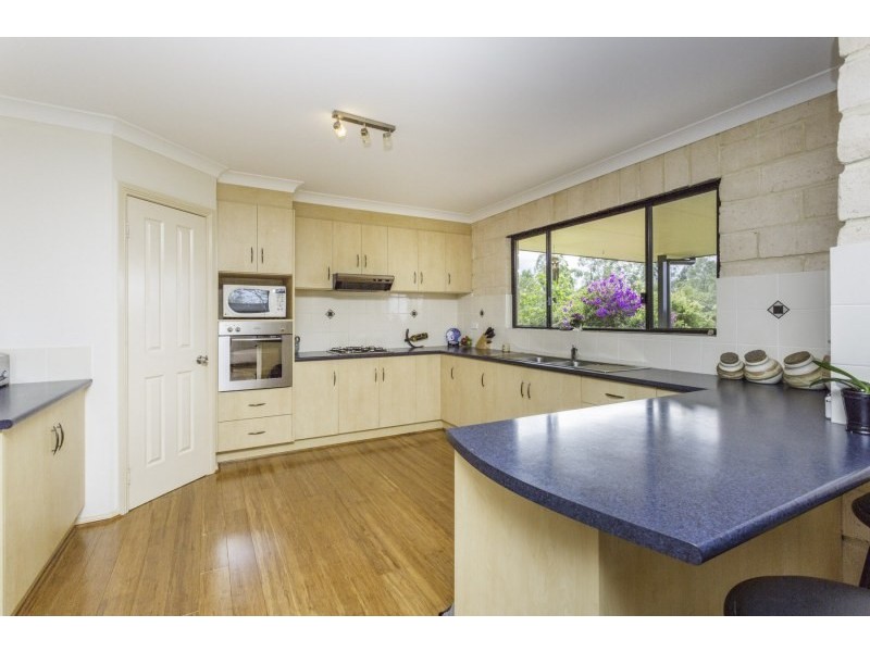 19 Tullarook Grove, Spring Grove NSW 2470