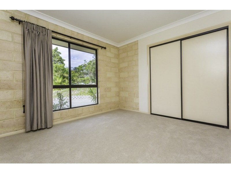 19 Tullarook Grove, Spring Grove NSW 2470