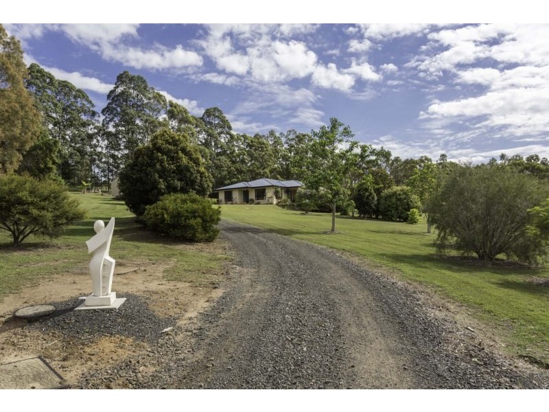 19 Tullarook Grove, Spring Grove NSW 2470