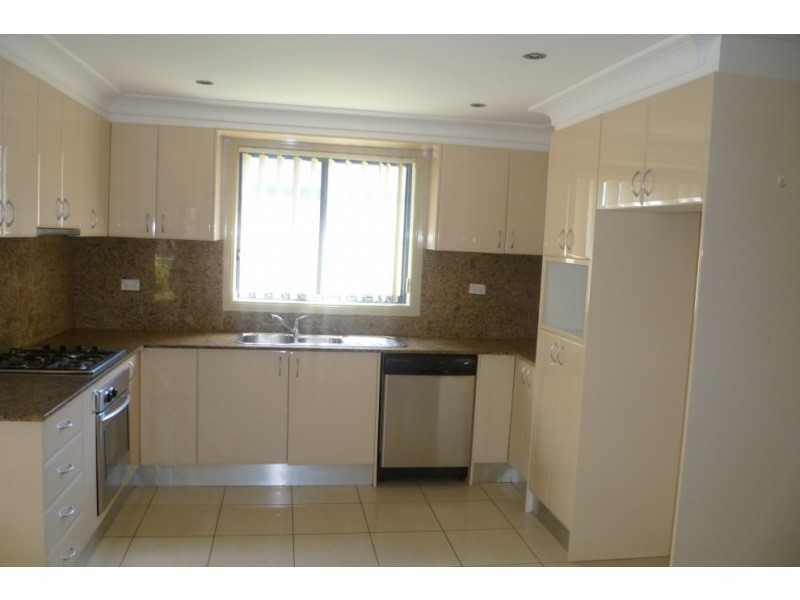 7 Sandra Avenue, Panania NSW 2213