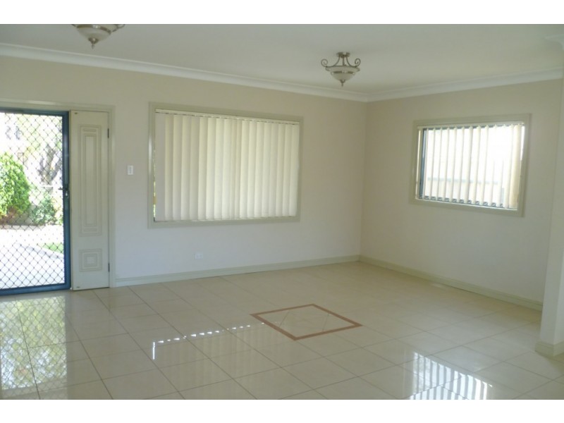 7 Sandra Avenue, Panania NSW 2213