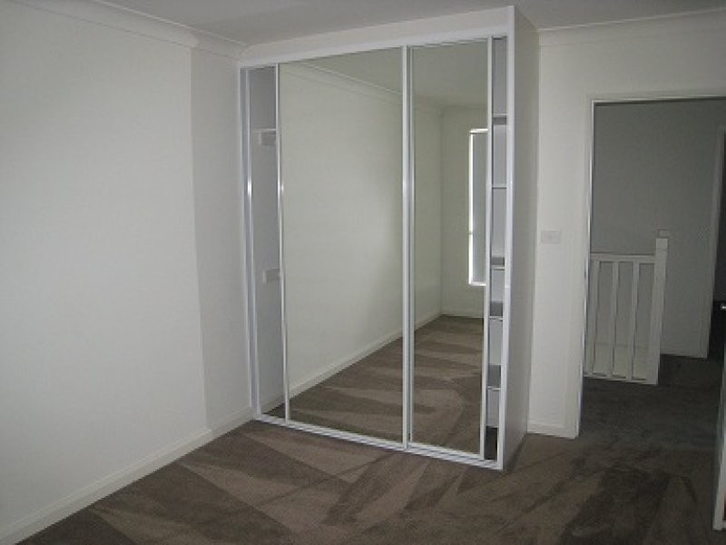 2/12-14 Browning Street, East Hills NSW 2213