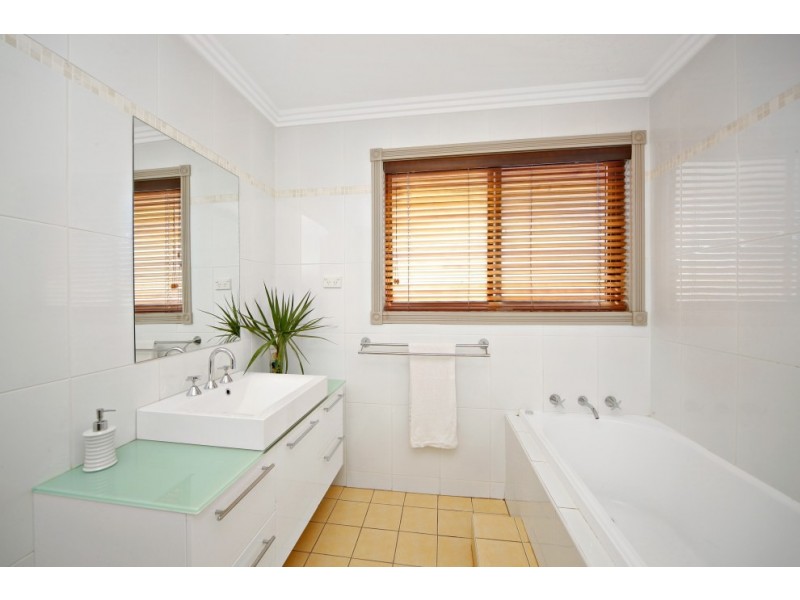 150 Ashford Avenue, Milperra NSW 2214