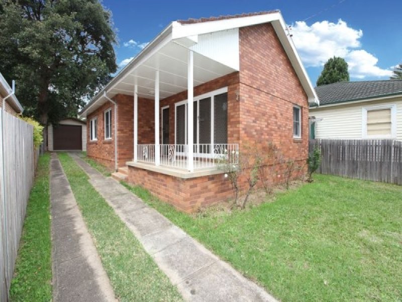 35 Picnic Point Road, Panania NSW 2213
