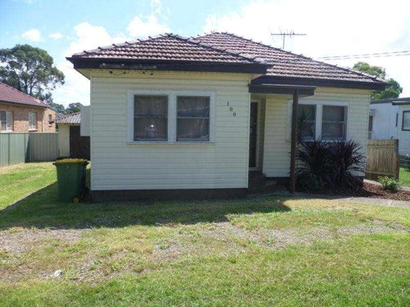 100 Sherwood Street, Revesby NSW 2212