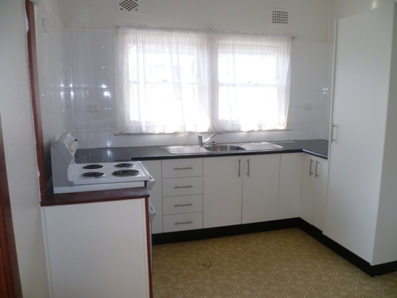 100 Sherwood Street, Revesby NSW 2212