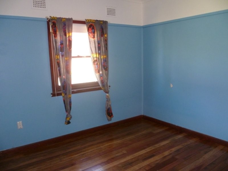 100 Sherwood Street, Revesby NSW 2212