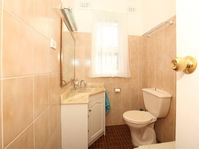 25 Drake Street, Panania NSW 2213