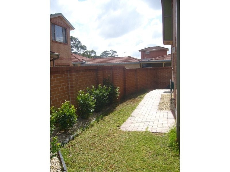 1/44 Whittle Avenue, Milperra NSW 2214