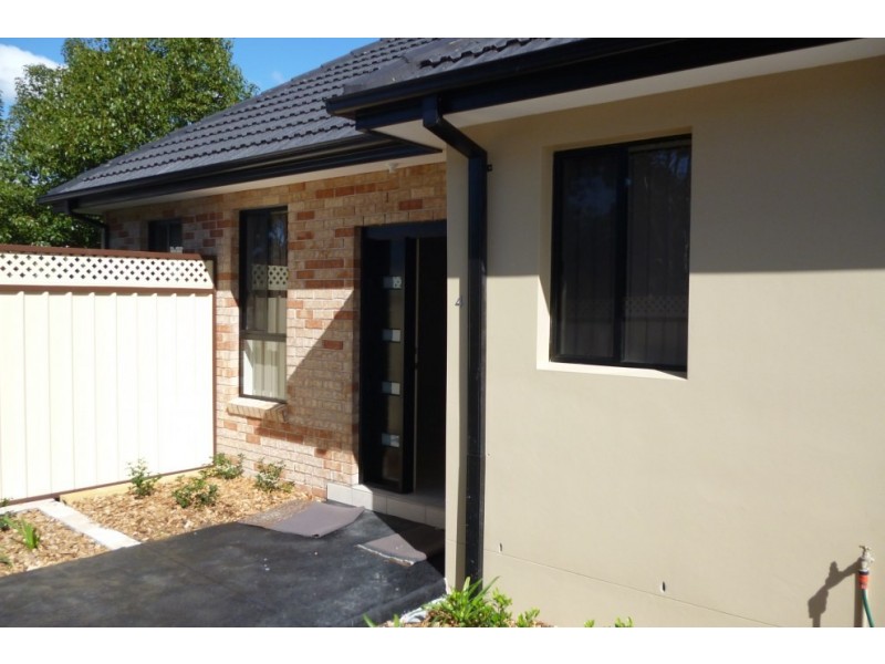 4/6 Jensen Street, Condell Park NSW 2200