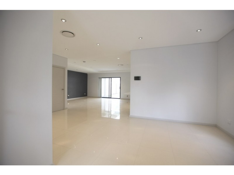 17A Burns Road, Picnic Point NSW 2213