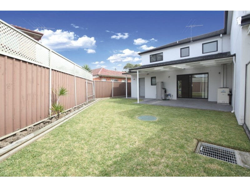 17A Burns Road, Picnic Point NSW 2213