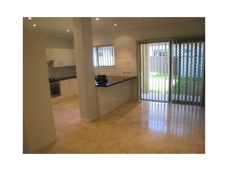 2D Roslyn Avenue, Panania NSW 2213