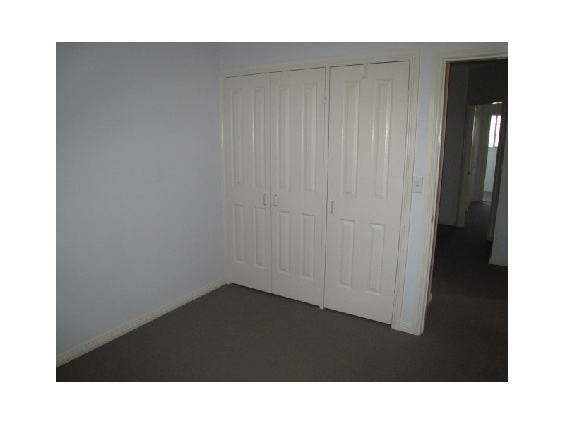 2D Roslyn Avenue, Panania NSW 2213