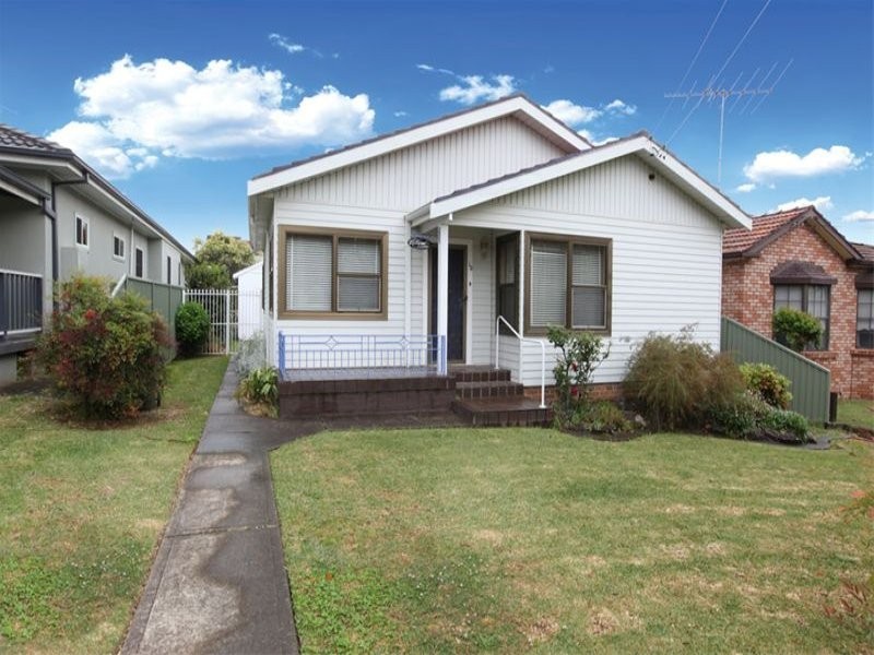 13 Eddie Avenue, Panania NSW 2213