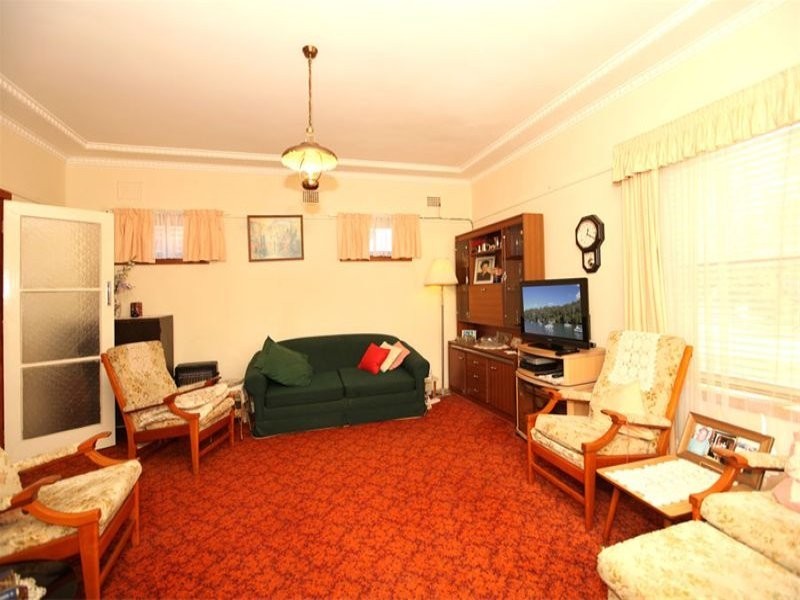 13 Eddie Avenue, Panania NSW 2213