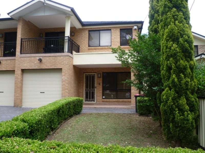 16 Bracher Street, East Hills NSW 2213