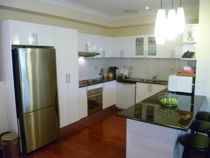 16 Bracher Street, East Hills NSW 2213