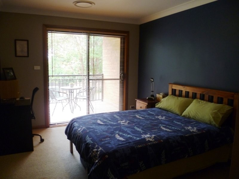 16 Bracher Street, East Hills NSW 2213