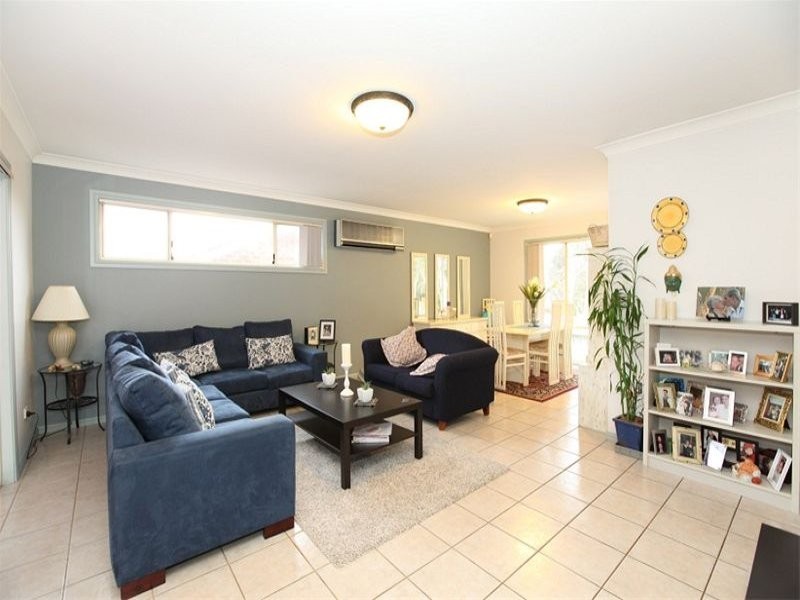 829D Henry Lawson Drive, Picnic Point NSW 2213