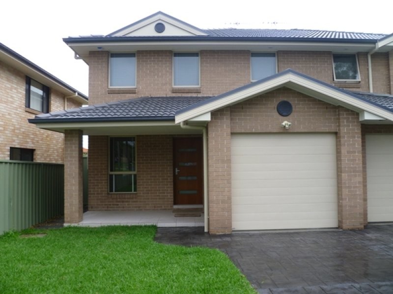 5A Sandra Avenue, Panania NSW 2213