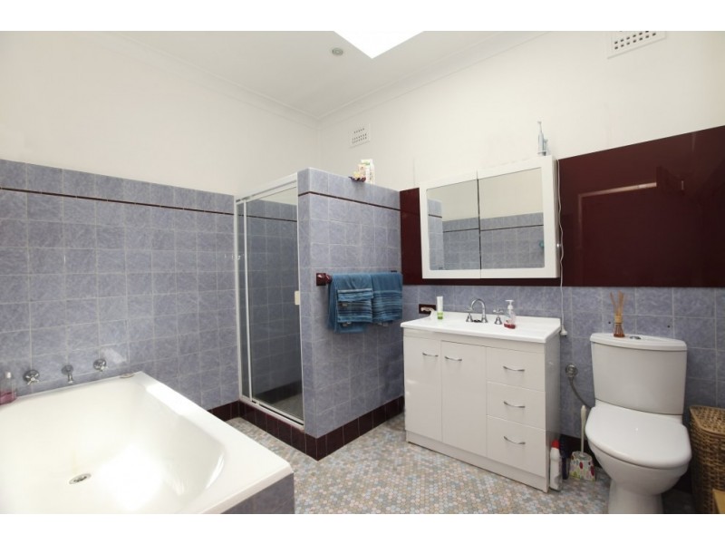 16 Paul Street, Panania NSW 2213