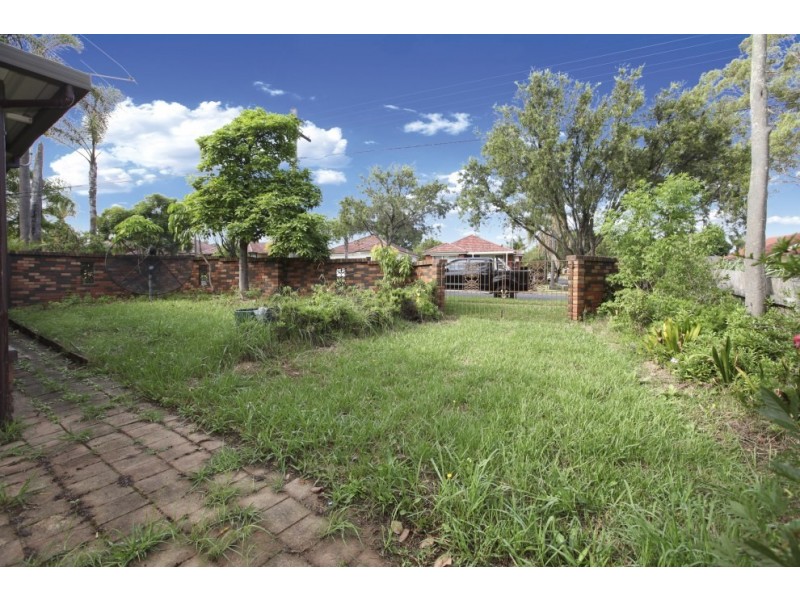 84 Horsley Road, Panania NSW 2213