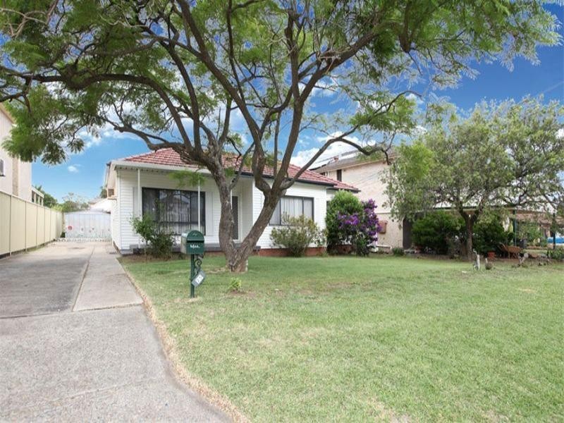 25 Eileen Street, Picnic Point NSW 2213