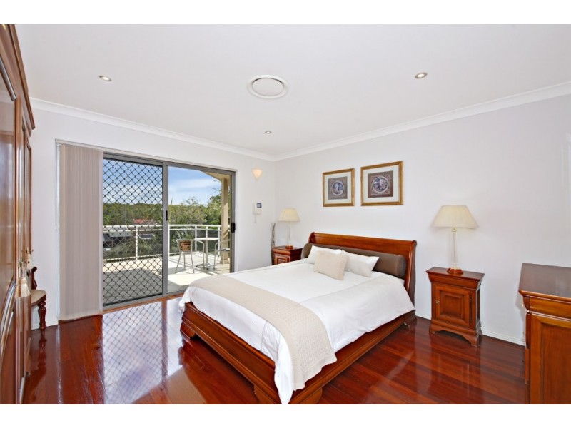 734 Henry Lawson Drive, Picnic Point NSW 2213