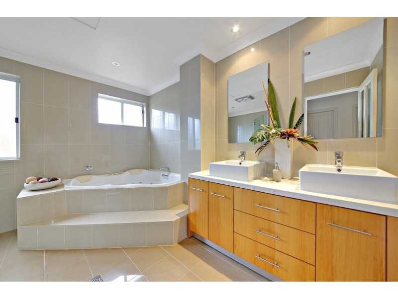 734 Henry Lawson Drive, Picnic Point NSW 2213