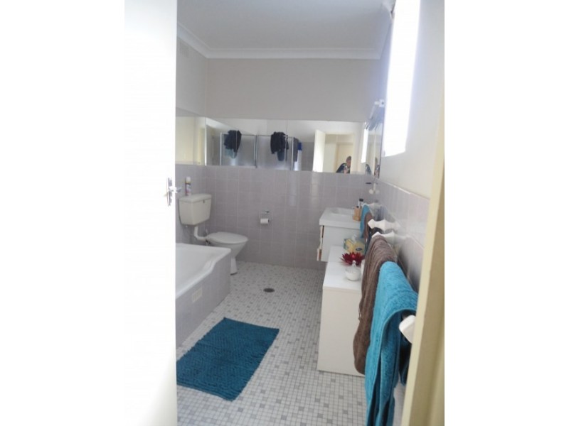 1/126 Ashford Avenue, Milperra NSW 2214