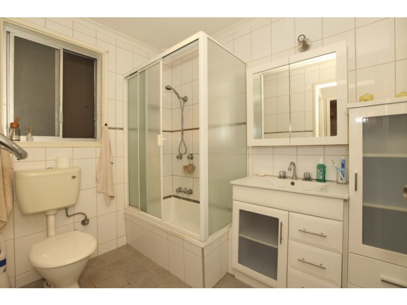 2 Chrisalex Place, St Clair NSW 2759