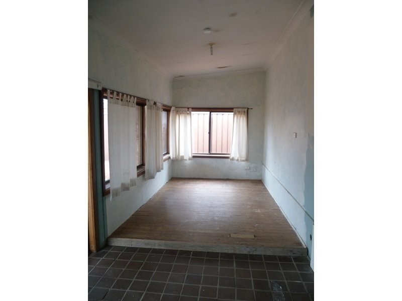 30 Freda Street, Picnic Point NSW 2213