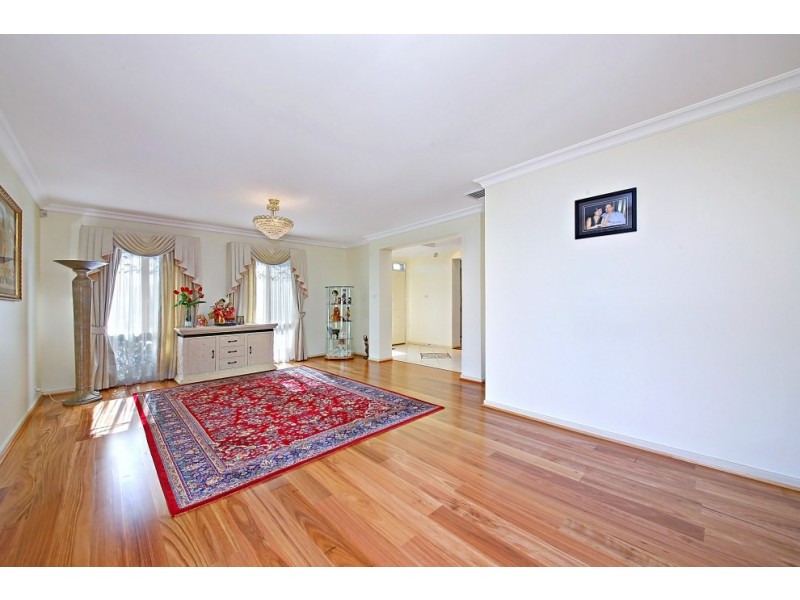 17 Pelorus Avenue, Voyager Point NSW 2172