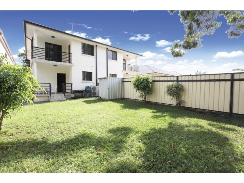 17A Matthews Avenue, East Hills NSW 2213