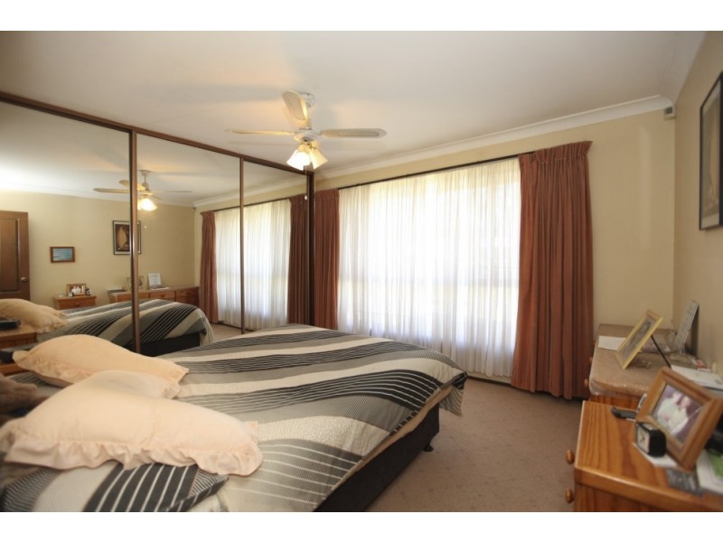 24 Duke Street, East Hills NSW 2213