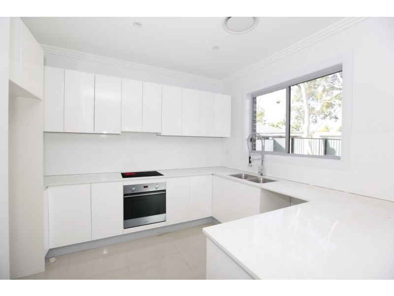 3a Mckevitte Avenue, East Hills NSW 2213