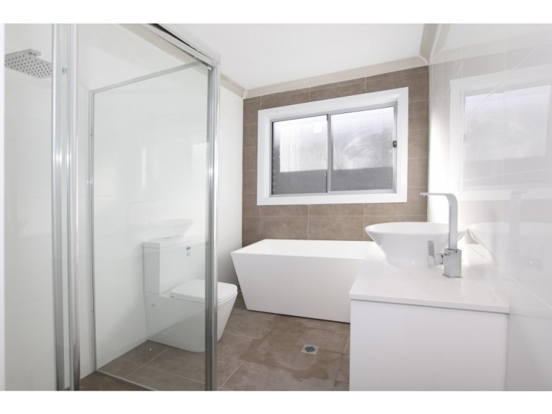 3a Mckevitte Avenue, East Hills NSW 2213