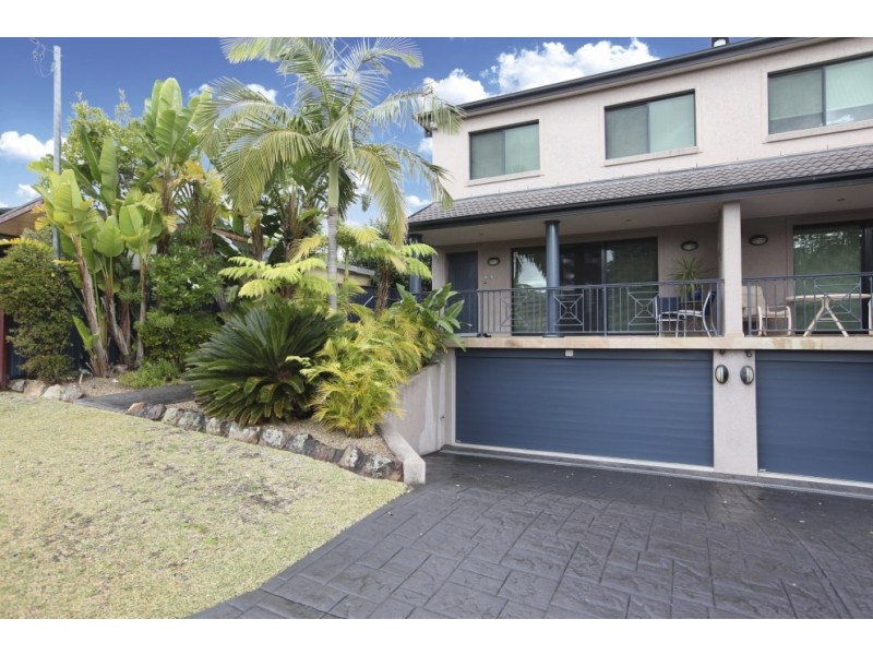 3A Apex Avenue, Picnic Point NSW 2213