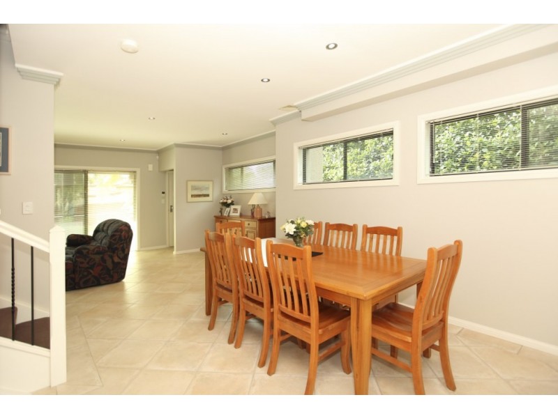 3A Apex Avenue, Picnic Point NSW 2213