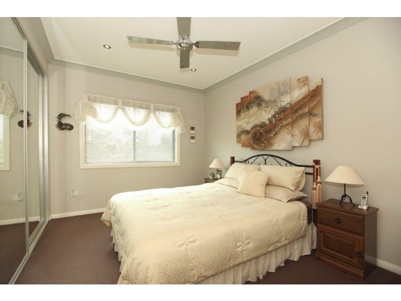 3A Apex Avenue, Picnic Point NSW 2213