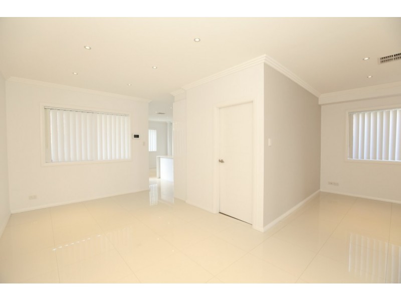 7 Lindsay Street, Panania NSW 2213