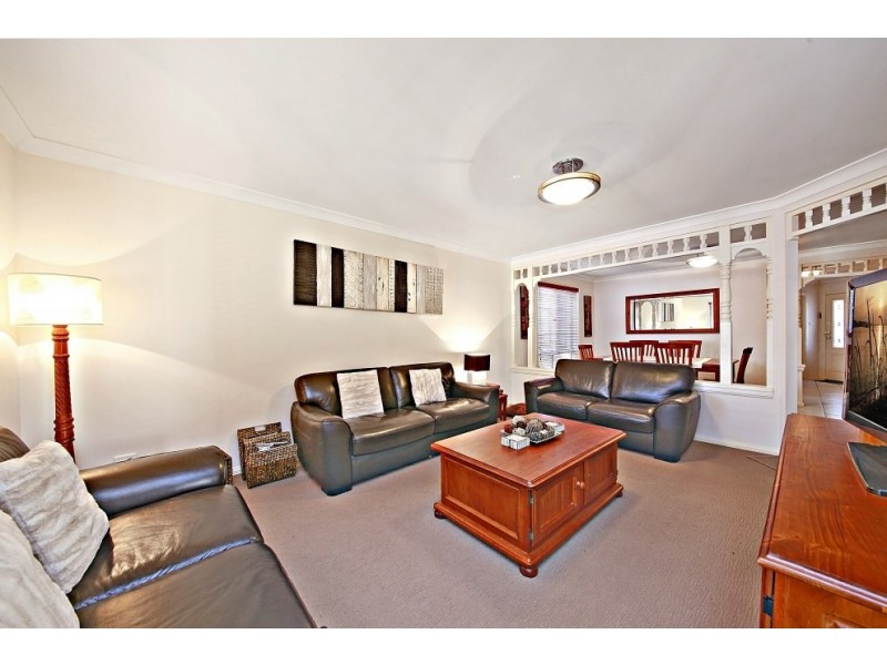 22 Eucalyptus Court, Picnic Point NSW 2213