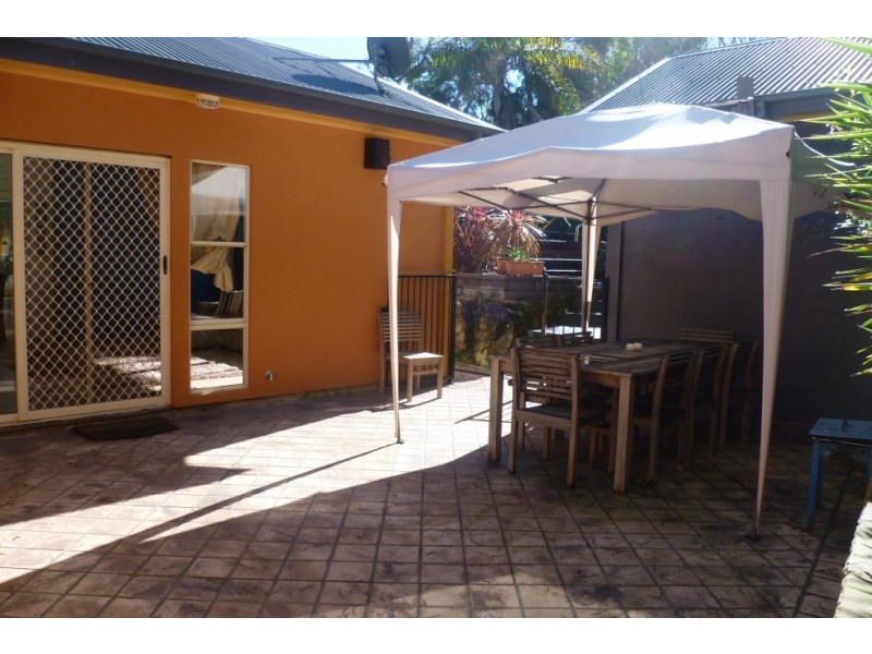 6 Carinya Road, Picnic Point NSW 2213