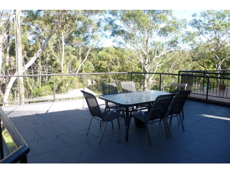 6 Carinya Road, Picnic Point NSW 2213