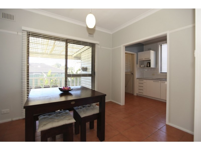 7 Matthews Avenue, East Hills NSW 2213