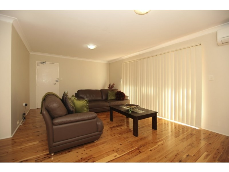 3/42-44 Sir Joseph Banks Street, Bankstown NSW 2200